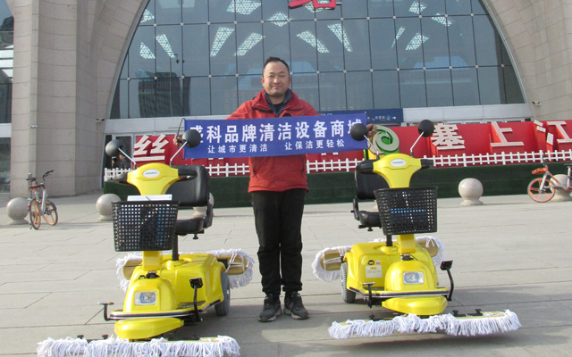 广州专业三轮洒水车价格